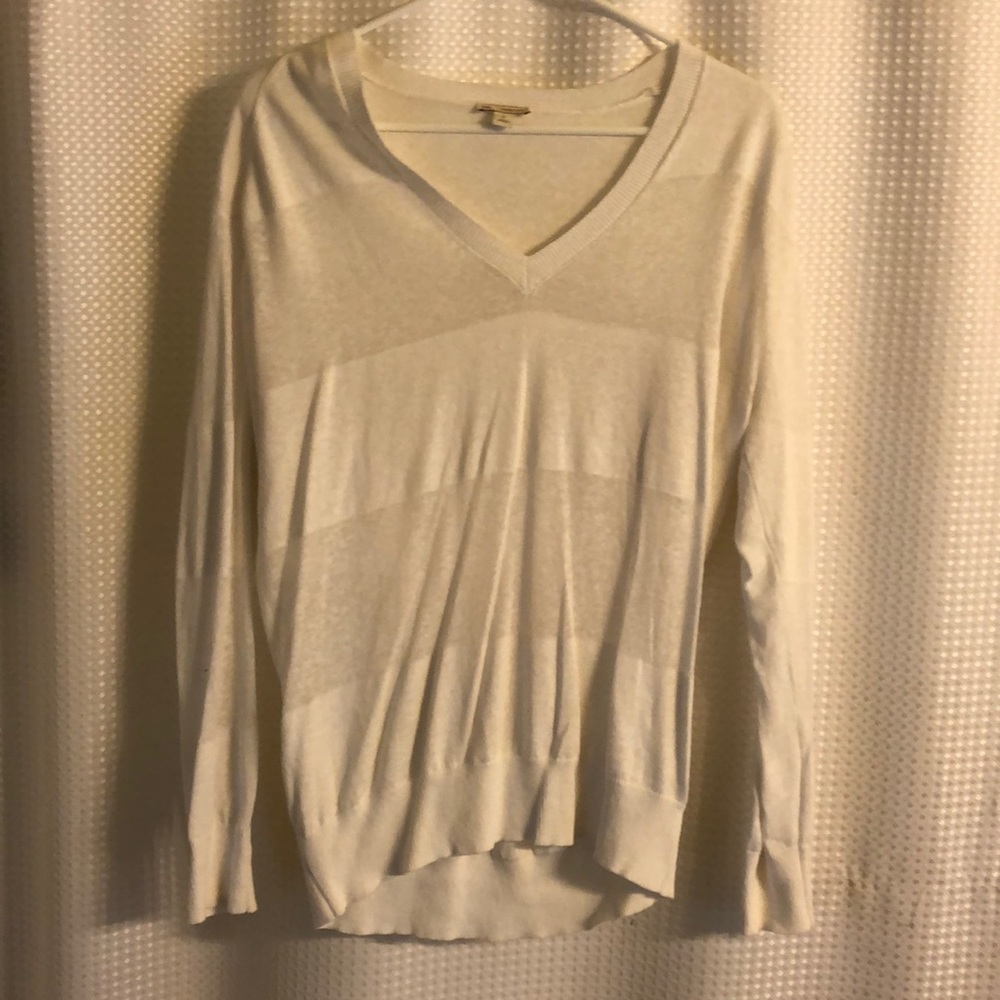 Gap sweater